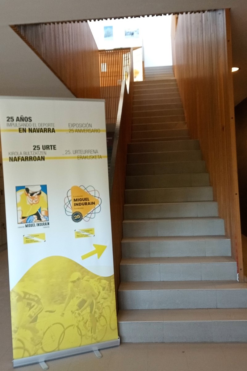 LA EXPOSICI&Oacute;N ITINERANTE DEL 25&ordm; ANIVERSARIO EST&Aacute; EXPUESTA EN LARRA BELAGUA